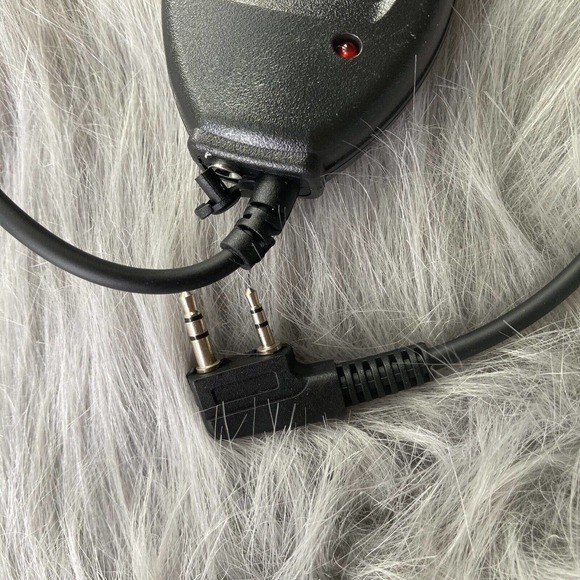 Original Baofeng Shoulder Speaker Mic For UV-5R BF-888S UV-82L BF-88A GT-1 Radio - Picture 4 of 6